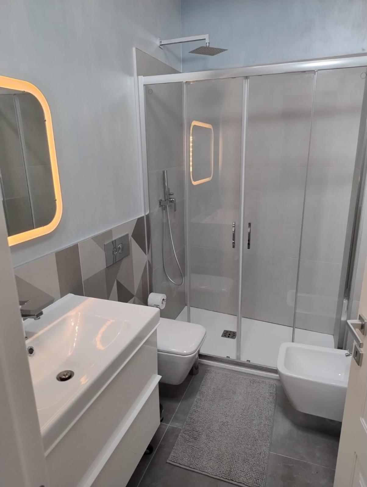 Boutique Apartments Cecilia Trieste Eksteriør bilde